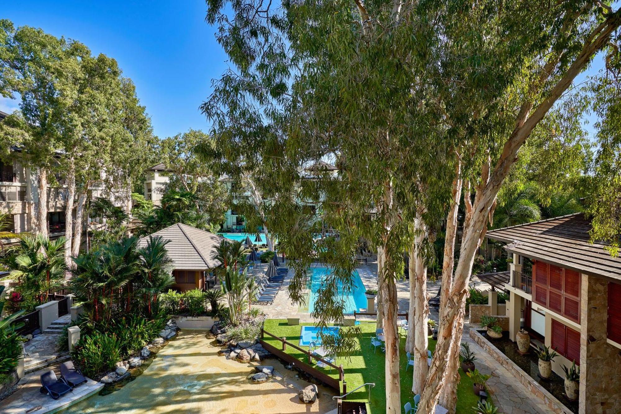 Private Apartments In The Temple Beachfront Resort 팜코브 객실 사진